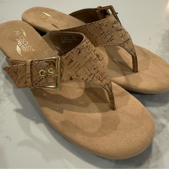 Aerosoles NWOT Heel Rest Work Flow Wedge Slip On Sandal Women’s 9 Beige Buckle - Picture 10 of 10